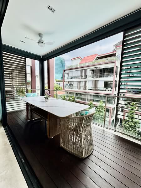 Buckley Classique, 11 Buckley Road, Newton / Novena, 3 Bedrooms, 1,410 sqft, Condominium For Sale, by Sherry Ong, 500221314 - Balcony - PropertyGuru.com.sg