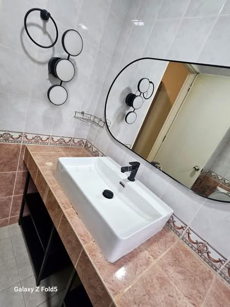 Teresa Ville, 1005 Lower Delta Road, Room Rental, 200 sqft, Condominium For Rent, by Alex Poh, 500221321 - Bathroom - PropertyGuru.com.sg