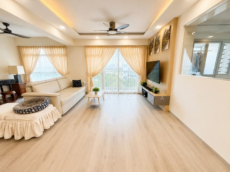422B Northshore Drive, 422B Northshore Drive, 2 Bedrooms, 1,248 sqft, HDB Flat For Sale, by Trixia Chua, 500221325 - Living Room - PropertyGuru.com.sg