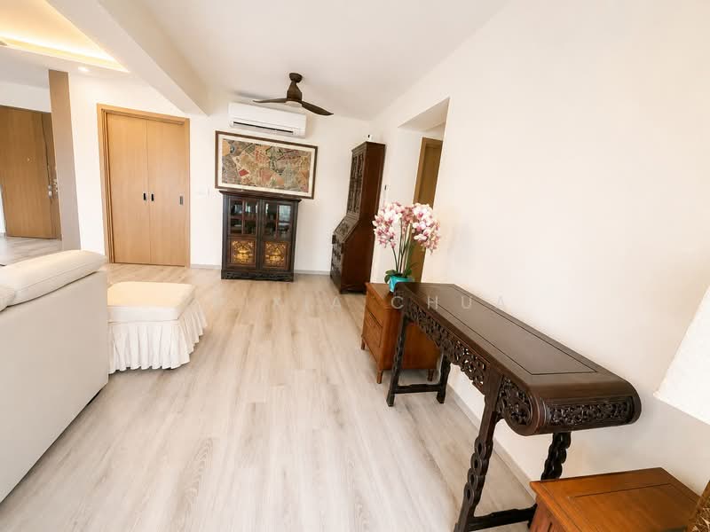 422B Northshore Drive, 422B Northshore Drive, 2 Bedrooms, 1,248 sqft, HDB Flat For Sale, by Trixia Chua, 500221325 - Living Room - PropertyGuru.com.sg