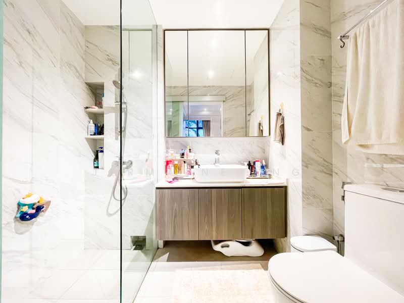 Evelyn Mansions, 20 Evelyn Road, 2 Bedrooms, 797 sqft, Apartment For Sale, by Jermaine Ang, 500221329 - Bathroom - PropertyGuru.com.sg