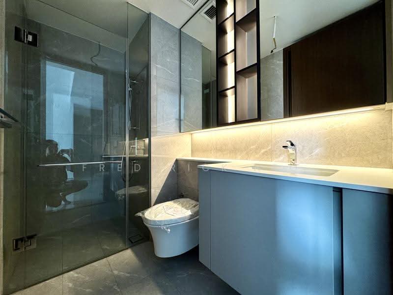 Grand Dunman, 18 Dunman Road, East Coast / Marine Parade, 2 Bedrooms, 797 sqft, Condominium For Sale, by Frederick Neo, 500221336 - Bathroom - PropertyGuru.com.sg