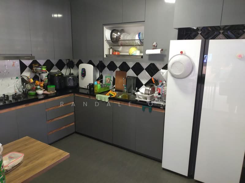 368 Tampines Street 34, 368 Tampines Street 34, Room Rental, 120 sqft, HDB Flat For Rent, by Randale Ong, 500221338 - Kitchen - PropertyGuru.com.sg
