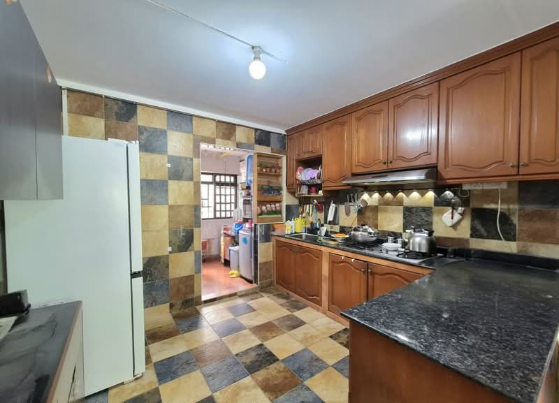 154 Jalan Teck Whye, 154 Jalan Teck Whye, 3 Bedrooms, 1,076 sqft, HDB Flat For Sale, by Lynn Teo, 500221345 - Kitchen - PropertyGuru.com.sg