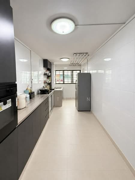 527 Hougang Avenue 6, 527 Hougang Avenue 6, 3 Bedrooms, 1,109 sqft, HDB Flat For Sale, by Justin Ng, 500221348 - Kitchen - PropertyGuru.com.sg