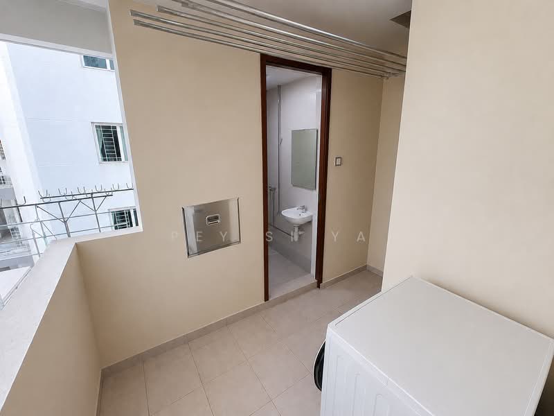 Rio Vista, 10 Upper Serangoon View, 3 Bedrooms, 1,249 sqft, Condominium For Sale, by Pey Si Ya, 500221350 - Bathroom - PropertyGuru.com.sg
