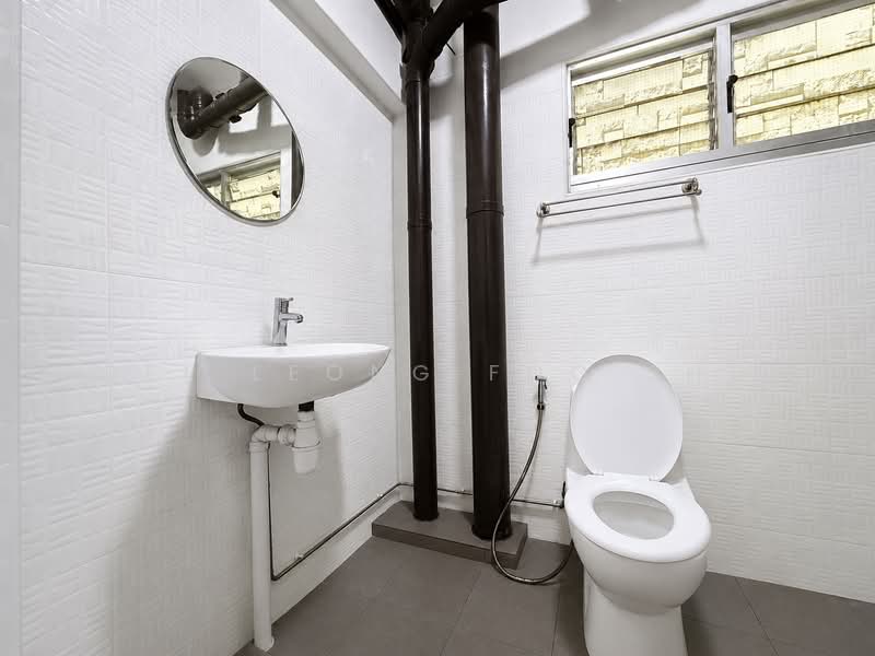510 Jelapang Road, 510 Jelapang Road, 3 Bedrooms, 969 sqft, HDB Flat For Sale, by Joel Leong Foo Shun, 500221352 - Master Bathroom - PropertyGuru.com.sg