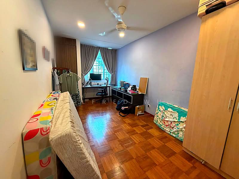 Rare Rebuild-Ready Inter-Terrace at Holland Grove Road, , 4 Bedrooms, 2,740 sqft, Terraced House For Sale, by Alfred Wu, 500221365 - Bedroom - PropertyGuru.com.sg