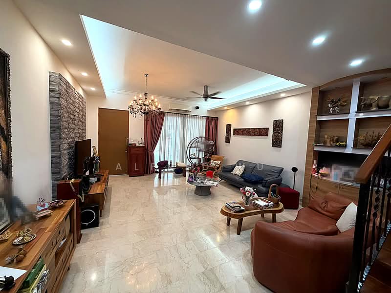 Rare Rebuild-Ready Inter-Terrace at Holland Grove Road, , 4 Bedrooms, 2,740 sqft, Terraced House For Sale, by Alfred Wu, 500221365 - Living Room - PropertyGuru.com.sg
