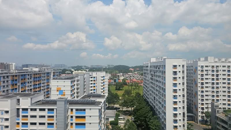 706 Jurong West Street 71, 706 Jurong West Street 71, 4 Bedrooms, 1,194 sqft, HDB Flat For Sale, by Evan Loh, 500221367 - Exterior - PropertyGuru.com.sg