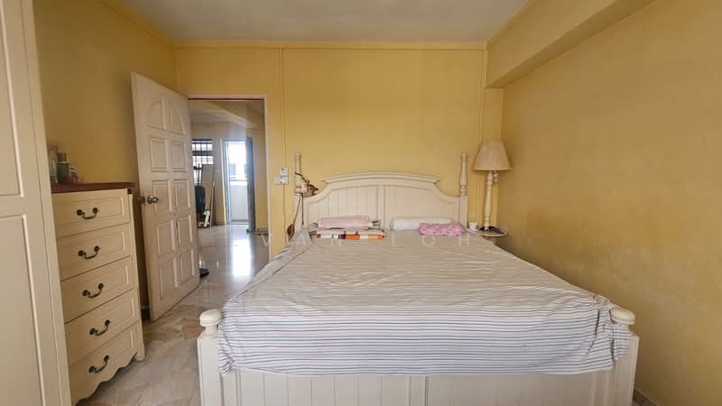 706 Jurong West Street 71, 706 Jurong West Street 71, 4 Bedrooms, 1,194 sqft, HDB Flat For Sale, by Evan Loh, 500221367 - Bedroom - PropertyGuru.com.sg