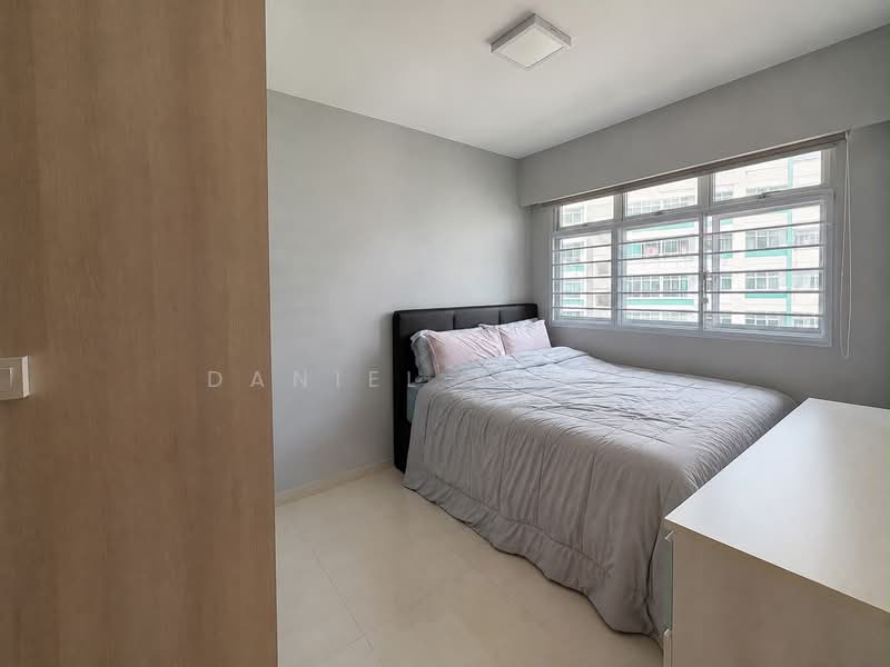 467A Fernvale Link, 467A Fernvale Link, 2 Bedrooms, 732 sqft, HDB Flat For Sale, by Daniel Kiong, 500221379 - Bedroom - PropertyGuru.com.sg