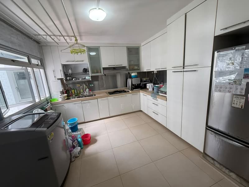 493D Tampines Street 43, 493D Tampines Street 43, 4 Bedrooms, 1,335 sqft, HDB Flat For Sale, by Stanley Dai, 500221384 - Kitchen - PropertyGuru.com.sg