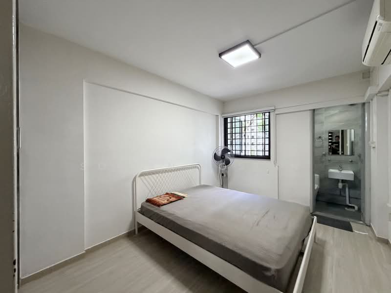 321 Ubi Avenue 1, 321 Ubi Avenue 1, 2 Bedrooms, 689 sqft, HDB Flat For Sale, by Sofian Roslan, 500221385 - Bedroom - PropertyGuru.com.sg