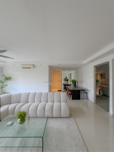 571A Woodlands Avenue 1, 571A Woodlands Avenue 1, 3 Bedrooms, 1,205 sqft, HDB Flat For Sale, by Ainon Talib, 500221386 - PropertyGuru.com.sg