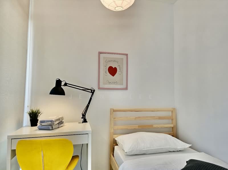 Gilstead Mansion, 61C Gilstead Road, 1 Bedroom, 120 sqft, Condominium For Rent, by Jenny Lee, 500221388 - Bedroom - PropertyGuru.com.sg