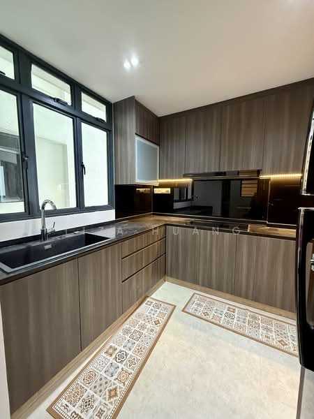 Regentville, 2 Hougang Street 92, 3 Bedrooms, 1,152 sqft, Condominium For Rent, by Liza Huang, 500221395 - Kitchen - PropertyGuru.com.sg