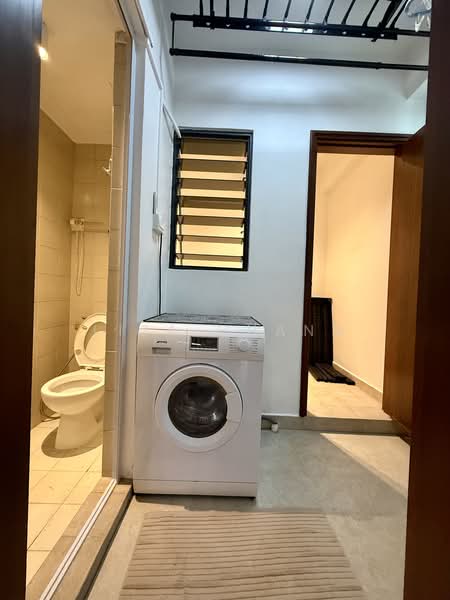 Regentville, 2 Hougang Street 92, 3 Bedrooms, 1,152 sqft, Condominium For Rent, by Liza Huang, 500221395 - Yard & Utility Room - PropertyGuru.com.sg