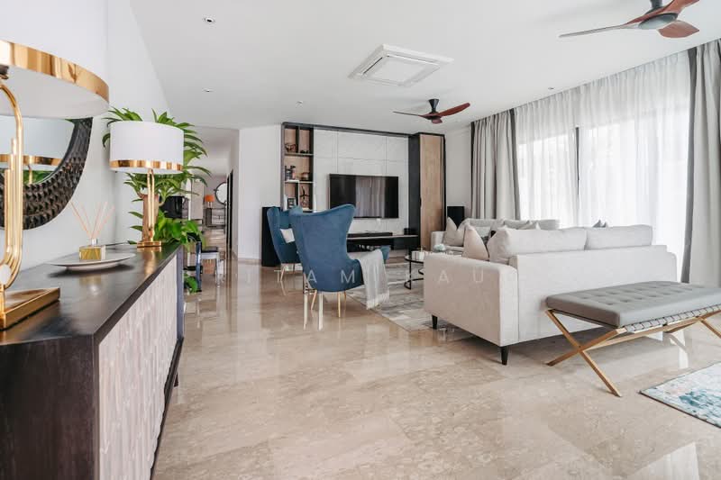 Namly Drive, , 6 Bedrooms, 3,500 sqft, Semi-Detached House For Sale, by Pritam Kaur, 500221399 - Living Room - PropertyGuru.com.sg
