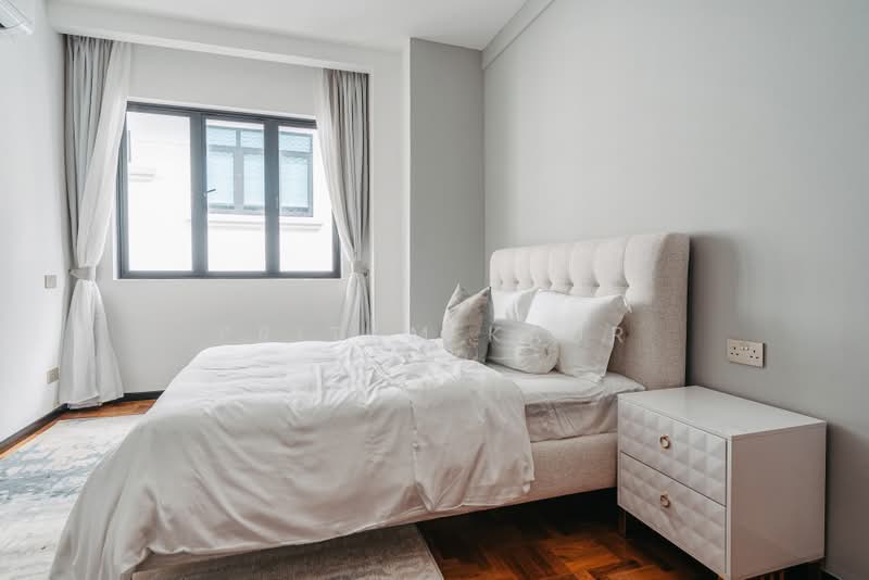 Namly Drive, , 6 Bedrooms, 3,500 sqft, Semi-Detached House For Sale, by Pritam Kaur, 500221399 - Bedroom 3 - PropertyGuru.com.sg