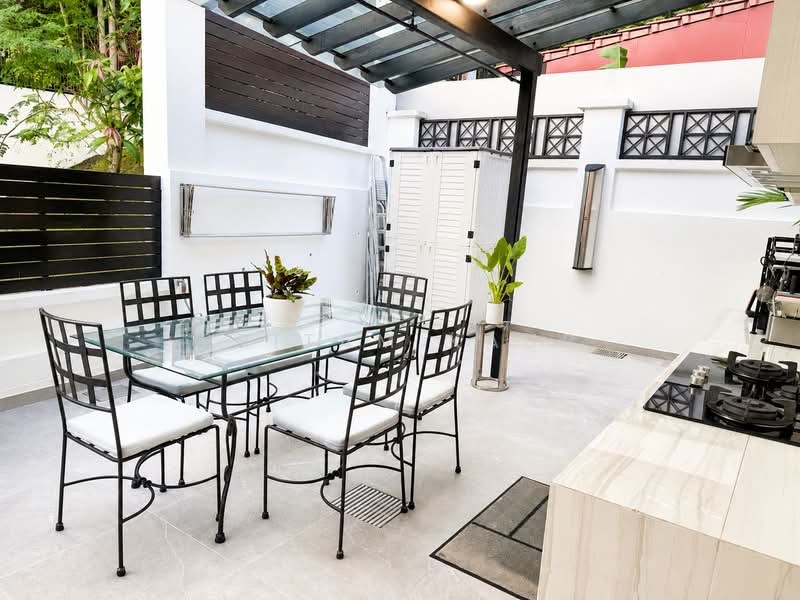 Namly Drive, , 6 Bedrooms, 3,500 sqft, Semi-Detached House For Sale, by Pritam Kaur, 500221399 - Wet Kitchen - PropertyGuru.com.sg