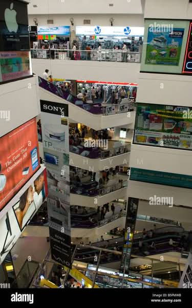 Sim Lim Square, 1 Rochor Canal Road, 408 sqft, Food & Beverage For Rent, by Seah Yam Sengh, 500221403 - CommercialGuru.com.sg