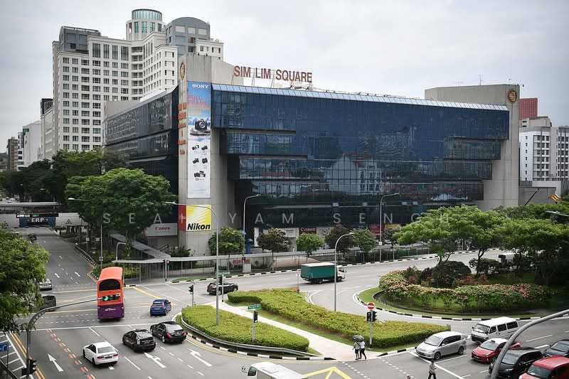 Sim Lim Square, 1 Rochor Canal Road, 408 sqft, Food & Beverage For Rent, by Seah Yam Sengh, 500221403 - Exterior - CommercialGuru.com.sg
