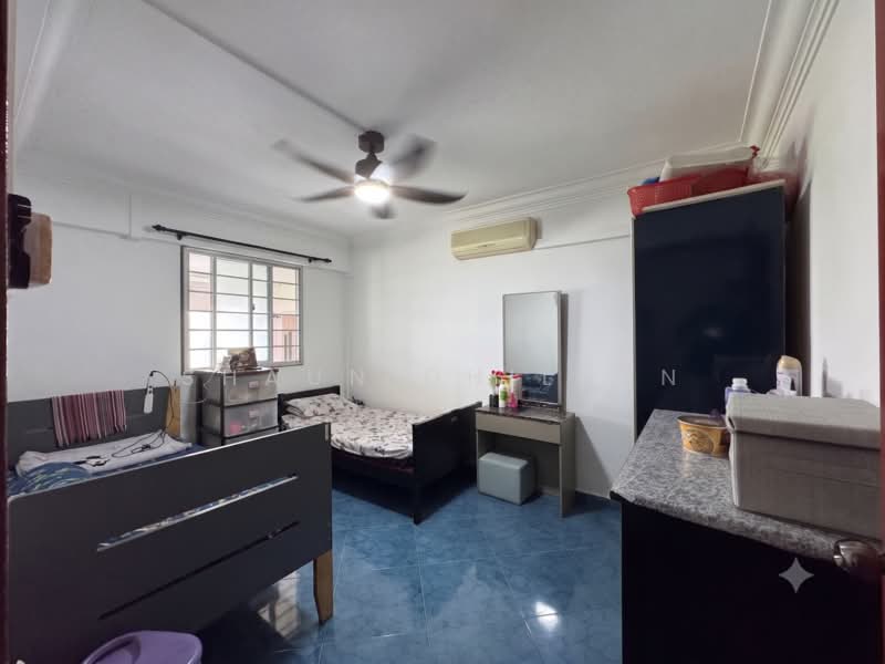 154 Hougang Street 11, 154 Hougang Street 11, 2 Bedrooms, 721 sqft, HDB Flat For Sale, by Shaun Dhillon, 500221418 - Bedroom - PropertyGuru.com.sg