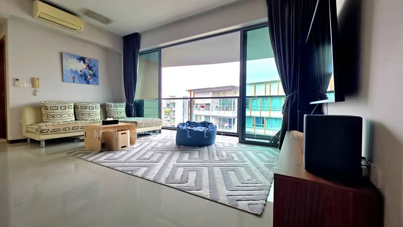 Double Bay Residences, 17B Simei Street 4, 2 Bedrooms, 1,001 sqft, Condominium For Sale, by Michelle Tan, 500221423 - Living Room - PropertyGuru.com.sg