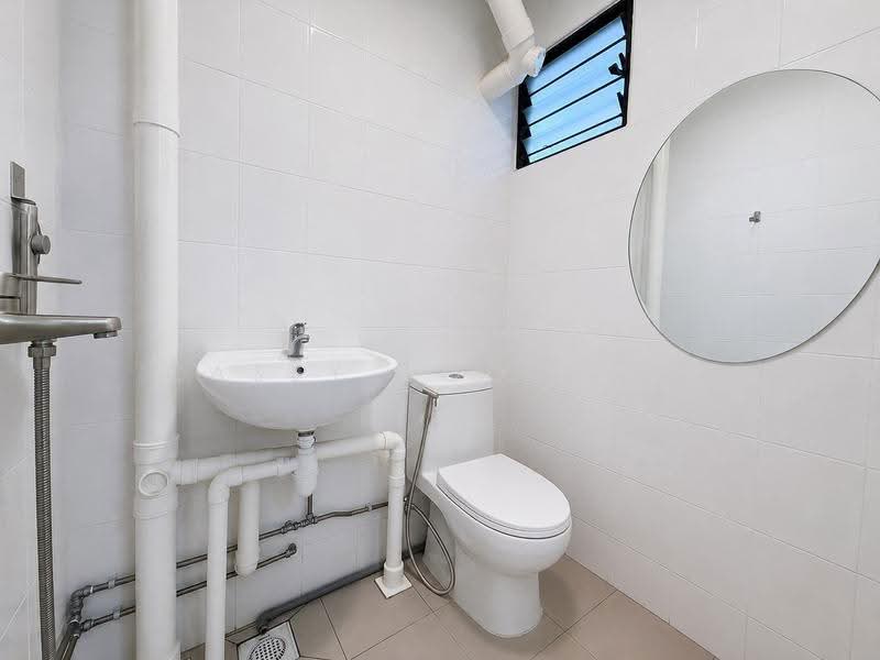 141 Jalan Bukit Merah, 141 Jalan Bukit Merah, Alexandra / Commonwealth, 2 Bedrooms, 830 sqft, HDB Flat For Rent, by Casey Koo 古家进, 500221427 - Bathroom - PropertyGuru.com.sg