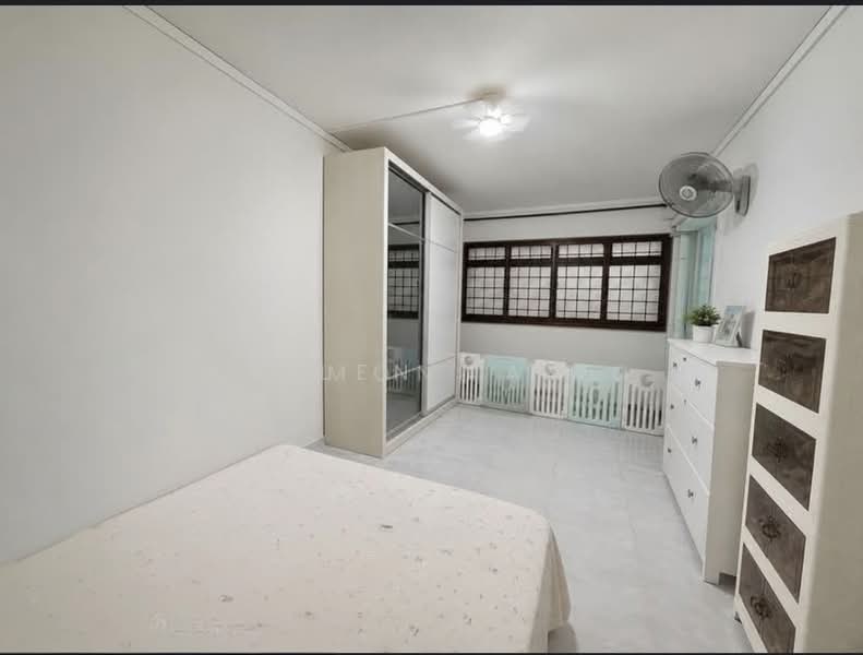 154 Jalan Teck Whye, 154 Jalan Teck Whye, 3 Bedrooms, 1,076 sqft, HDB Flat For Sale, by Glen Tay, 500221430 - Bedroom - PropertyGuru.com.sg