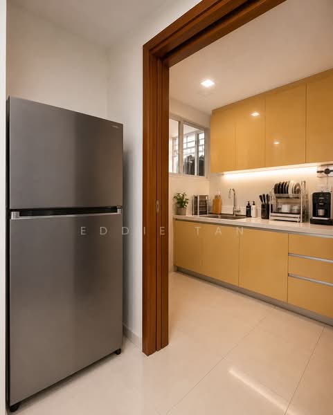 City Square Residences, 14 Kitchener Link, 4 Bedrooms, 1,507 sqft, Condominium For Sale, by Eddie Tan, 500221438 - Kitchen - PropertyGuru.com.sg