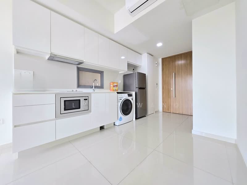 Bedok Residences, 14 Bedok North Drive, 2 Bedrooms, 592 sqft, Condominium For Sale, by Alycia Wang, 500221439 - Kitchen - PropertyGuru.com.sg