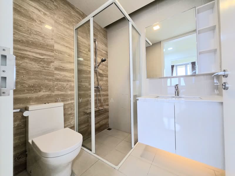Bedok Residences, 14 Bedok North Drive, 2 Bedrooms, 592 sqft, Condominium For Sale, by Alycia Wang, 500221439 - Bathroom - PropertyGuru.com.sg