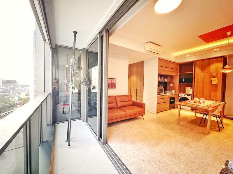 Echelon, 7 Alexandra View, 2 Bedrooms, 732 sqft, Condominium For Sale, by Allen Gong, 500221444 - Living Room - PropertyGuru.com.sg