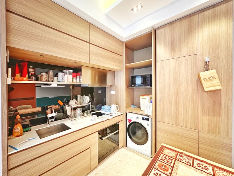 Echelon, 7 Alexandra View, 2 Bedrooms, 732 sqft, Condominium For Sale, by Allen Gong, 500221444 - Kitchen - PropertyGuru.com.sg