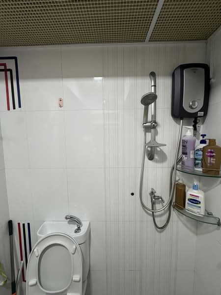 435B Bukit Batok West Avenue 5, 435B Bukit Batok West Avenue 5, Room Rental, 150 sqft, HDB Flat For Rent, by Jay Lee, 500221451 - Bathroom - PropertyGuru.com.sg