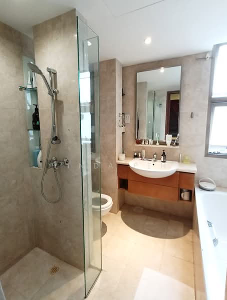 Palm Grove Condo, 19 Palm Grove Avenue, 3 Bedrooms, 1,389 sqft, Condominium For Sale, by Linda Peh, 500221456 - Bathroom - PropertyGuru.com.sg