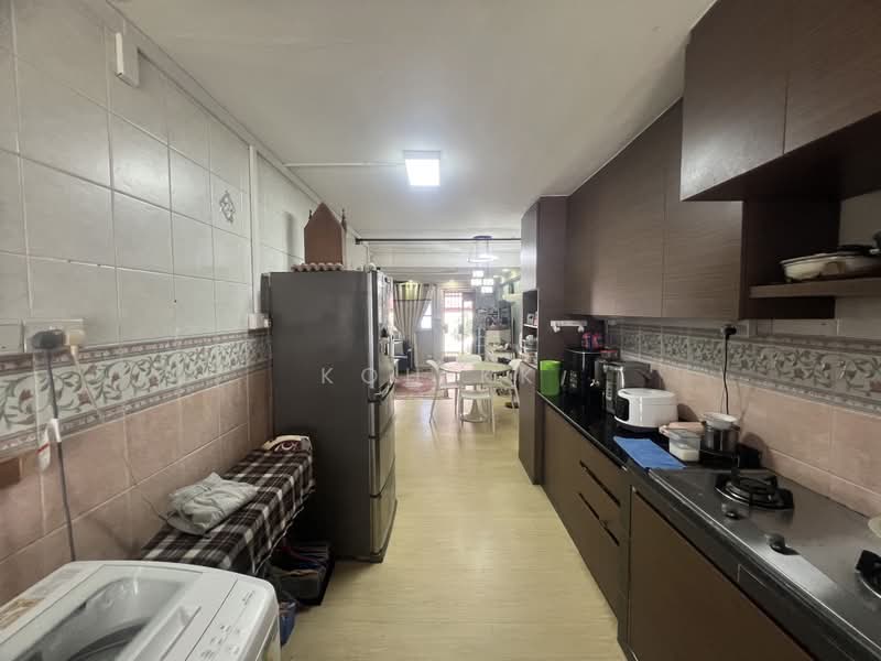 774 Yishun Avenue 3, 774 Yishun Avenue 3, 3 Bedrooms, 958 sqft, HDB Flat For Sale, by Koh KK, 500221462 - Kitchen - PropertyGuru.com.sg