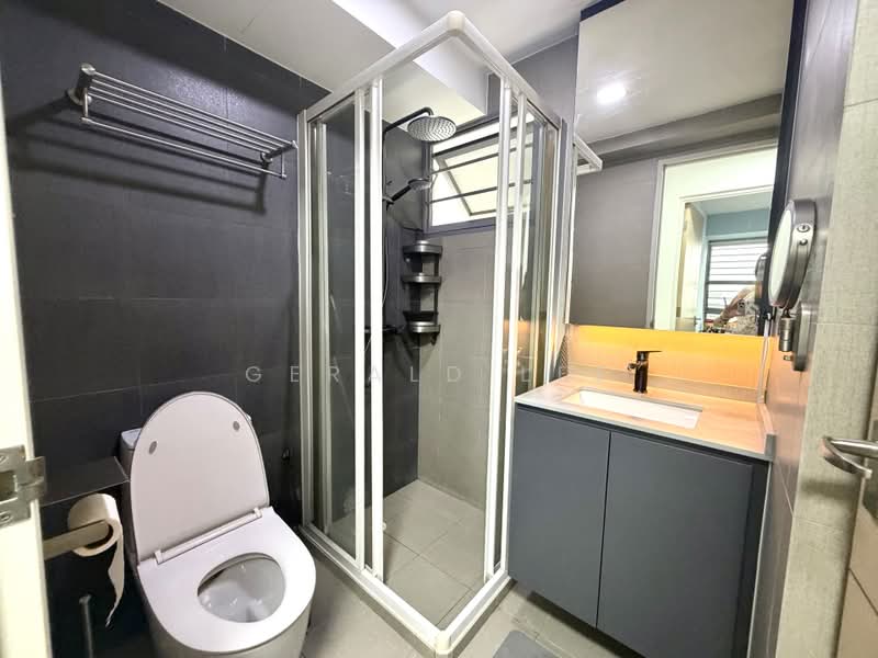 138B Lorong 1A Toa Payoh, 138B Lorong 1A Toa Payoh, 3 Bedrooms, 980 sqft, HDB Flat For Sale, by Gerald Lee, 500221466 - Bathroom - PropertyGuru.com.sg