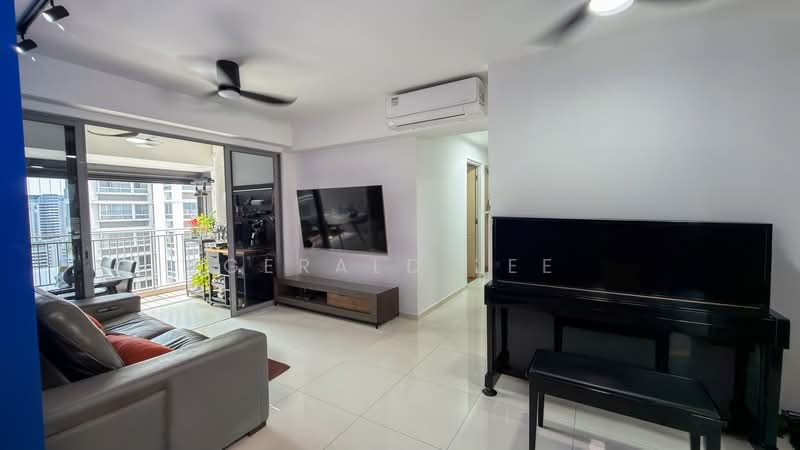 138B Lorong 1A Toa Payoh, 138B Lorong 1A Toa Payoh, 3 Bedrooms, 980 sqft, HDB Flat For Sale, by Gerald Lee, 500221466 - Living Room - PropertyGuru.com.sg