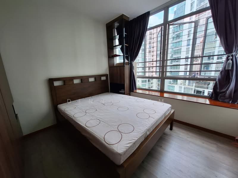 The Lakeshore, 33 Jurong West Street 41, 3 Bedrooms, 1,141 sqft, Condominium For Sale, by Dennis Lim, 500221484 - Bedroom - PropertyGuru.com.sg