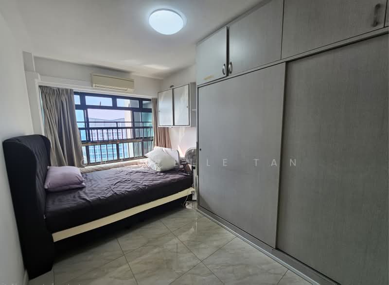 441B Clementi Avenue 3, 441B Clementi Avenue 3, 3 Bedrooms, 1,033 sqft, HDB Flat For Sale, by Chantelle Tan, 500221497 - Bedroom - PropertyGuru.com.sg