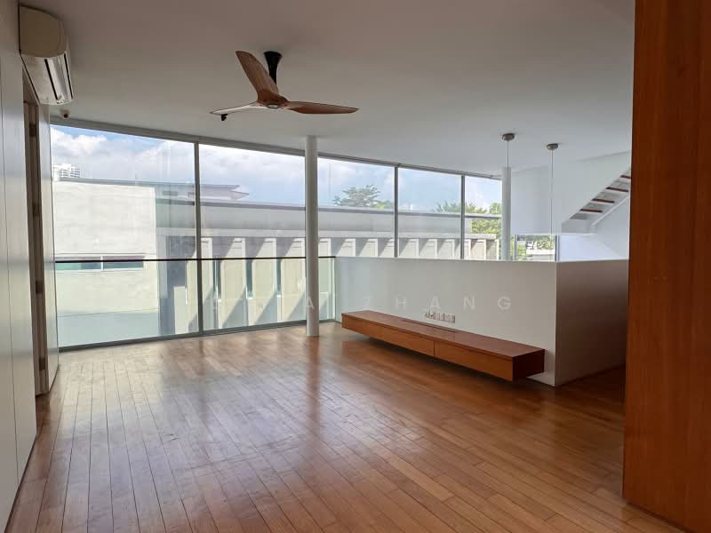 Designer Renovated Bungalow with Pool at Duchess Rd - 6B7B plus Helper room, Duchess Road, 6 Bedrooms, 6,000 sqft, Detached House For Rent, by Sofia Zhang, 500221505 - Family Area - PropertyGuru.com.sg