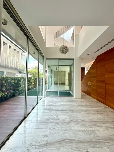 Designer Renovated Bungalow with Pool at Duchess Rd - 6B7B plus Helper room, Duchess Road, 6 Bedrooms, 6,000 sqft, Detached House For Rent, by Sofia Zhang, 500221505 - Dining - PropertyGuru.com.sg