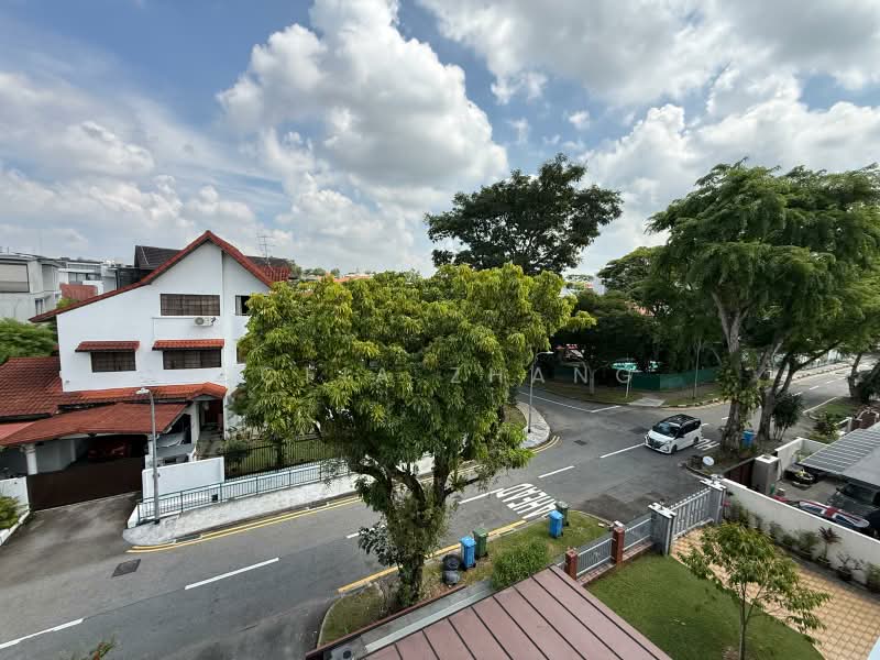 Designer Renovated Bungalow with Pool at Duchess Rd - 6B7B plus Helper room, Duchess Road, 6 Bedrooms, 6,000 sqft, Detached House For Rent, by Sofia Zhang, 500221505 - Exterior - PropertyGuru.com.sg
