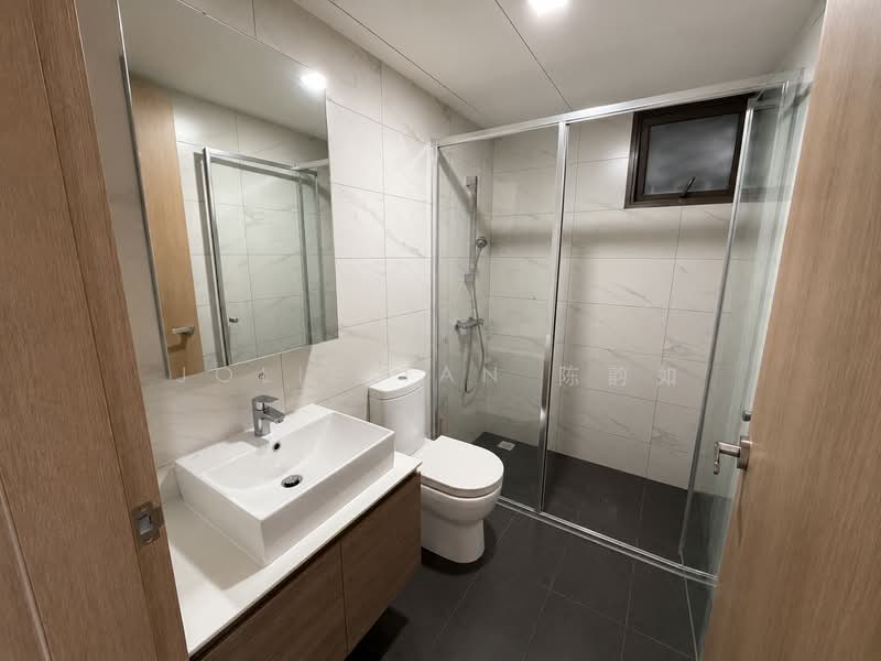 Treasure Crest, 60 Anchorvale Crescent, 3 Bedrooms, 1,076 sqft, Executive Condominium For Sale, by Jolie Tan 陈韵如, 500221518 - Bathroom - PropertyGuru.com.sg