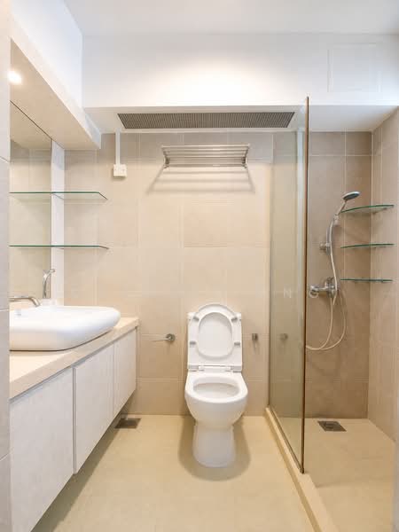 13 Farrer Park Road, 13 Farrer Park Road, 3 Bedrooms, 1,184 sqft, HDB Flat For Sale, by Gabriel Ong, 500221523 - Bathroom - PropertyGuru.com.sg