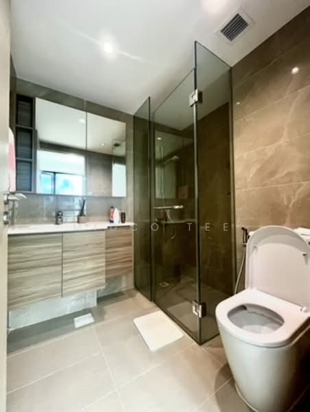 Treasure at Tampines, 55 Tampines Lane, 2 Bedrooms, 678 sqft, Condominium For Sale, by Midco Tee, 500221527 - Bathroom - PropertyGuru.com.sg