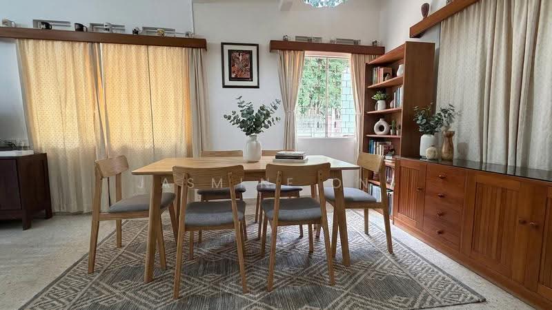 Hillview Garden Estate, Jalan Dermawan, Dairy Farm / Bukit Panjang / Choa Chu Kang, 4 Bedrooms, 2,500 sqft, Corner Terrace For Sale, by Jasmine Ong, 500221533 - Dining Room - PropertyGuru.com.sg